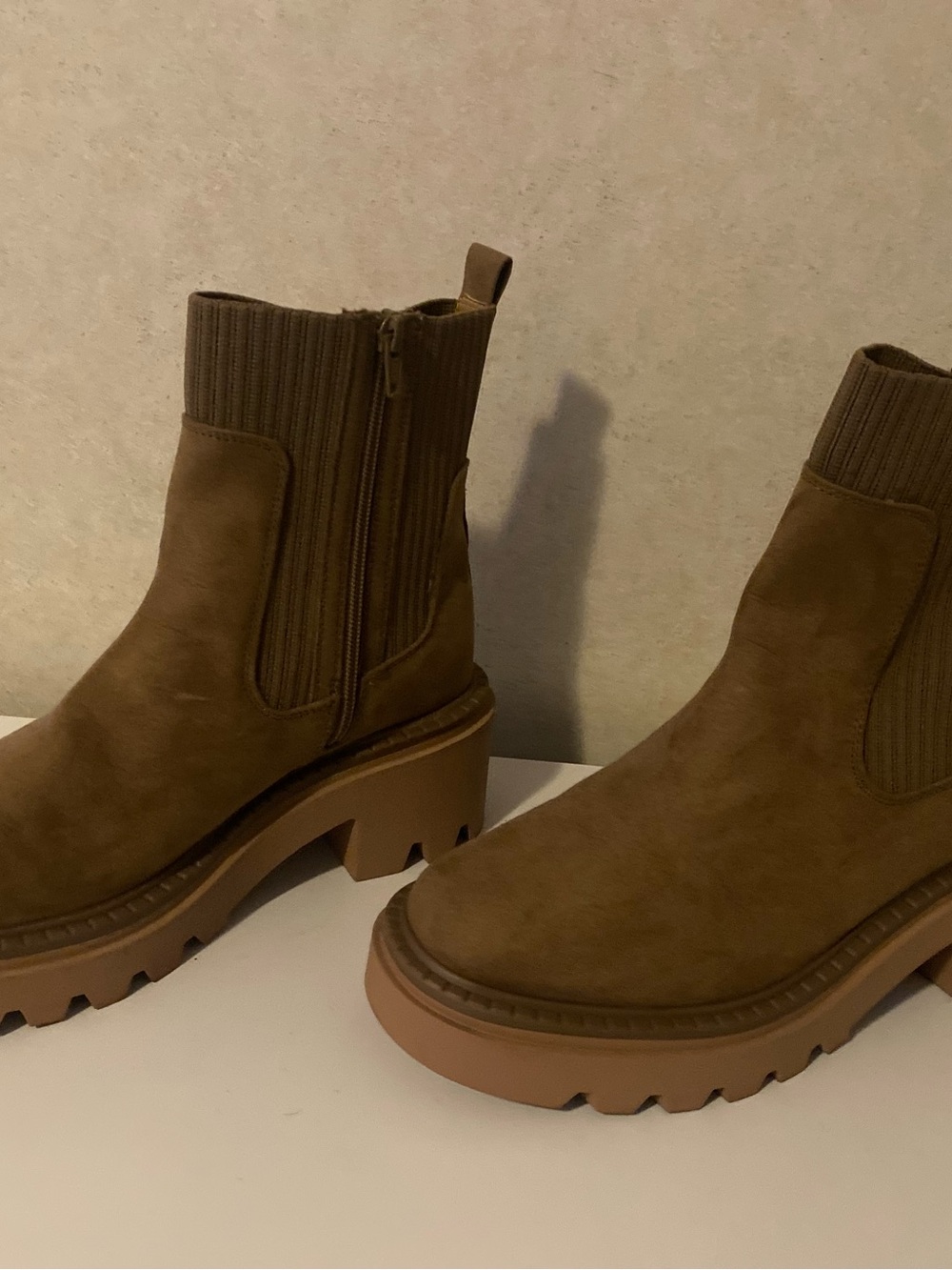 Women's Brown Chunky Chelsea Boot